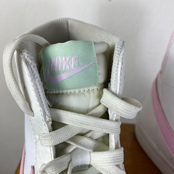 Nike Blazer 7Y Womens 8.5 Mid 77 White Pink Swoosh high top DA4086-106 - Picture 6 of 7